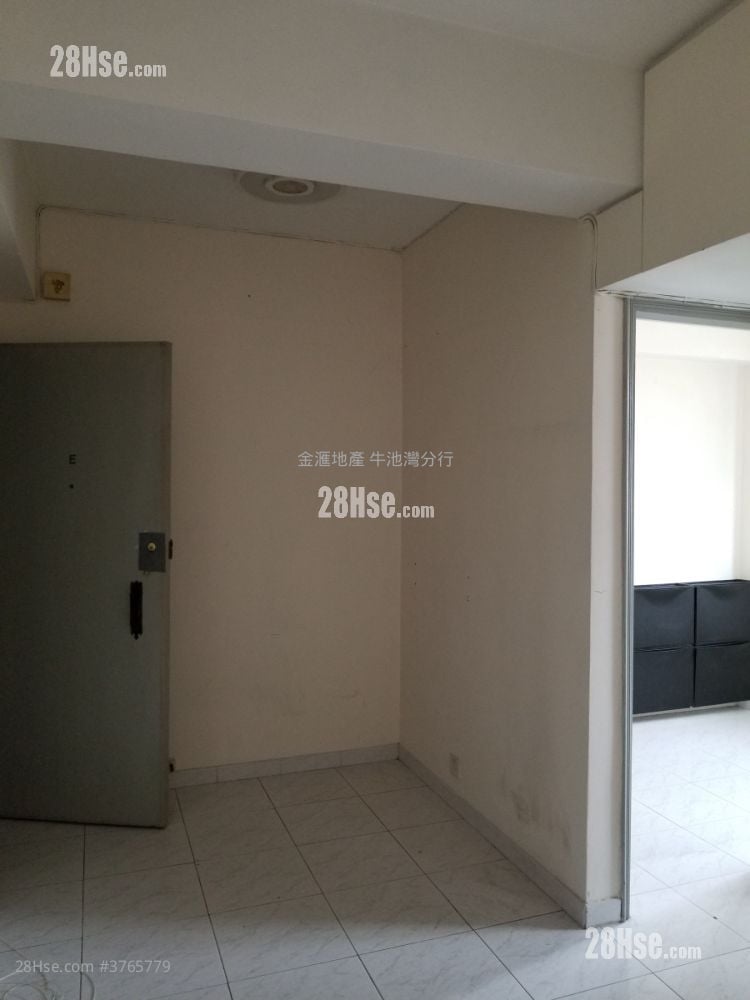 凤宝大厦 售盘 1 房 , 1 浴室 245 平方尺