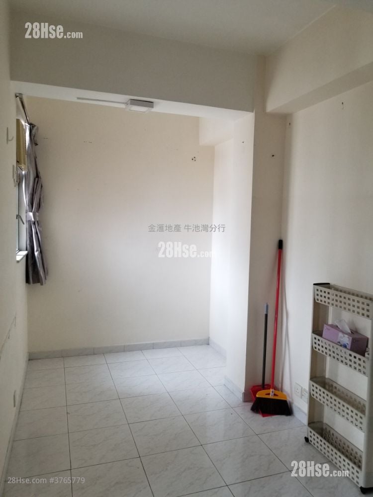 凤宝大厦 售盘 1 房 , 1 浴室 245 平方尺