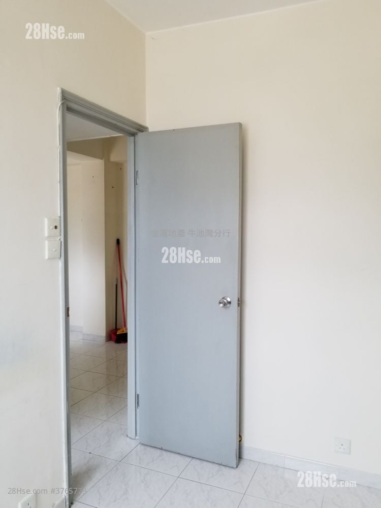 凤宝大厦 售盘 1 房 , 1 浴室 245 平方尺