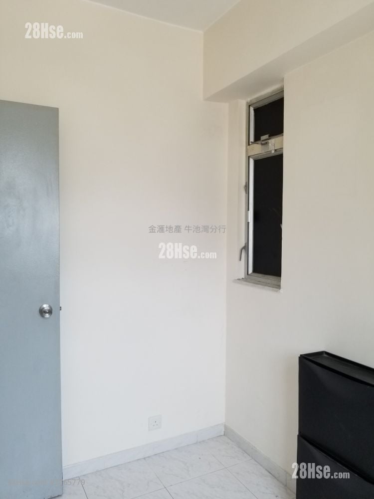 凤宝大厦 售盘 1 房 , 1 浴室 245 平方尺