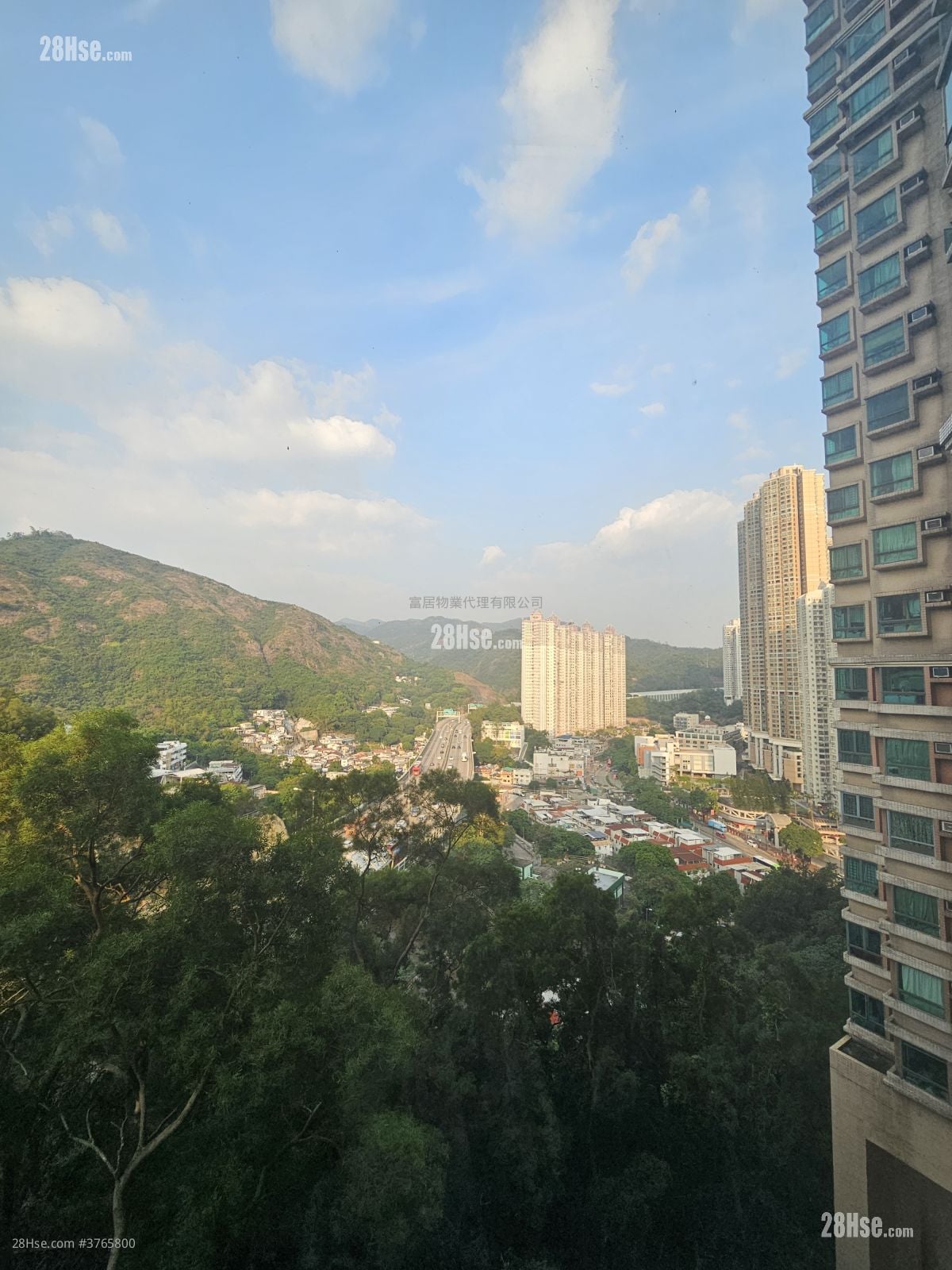 Sea Crest Villa Sell 2 Bedrooms , 1 Bathroom 471 ft²