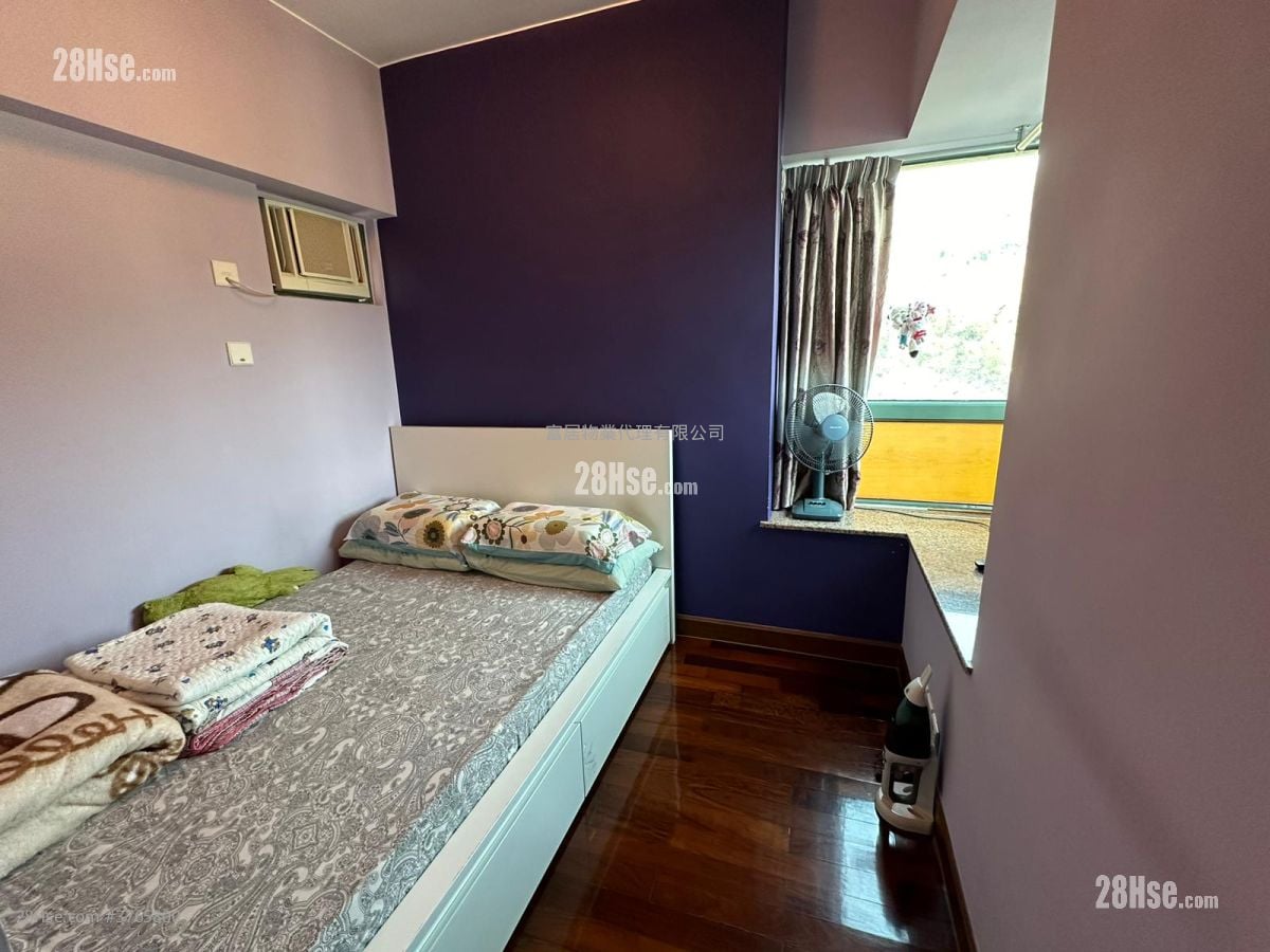 Sea Crest Villa Sell 2 Bedrooms , 1 Bathroom 471 ft²