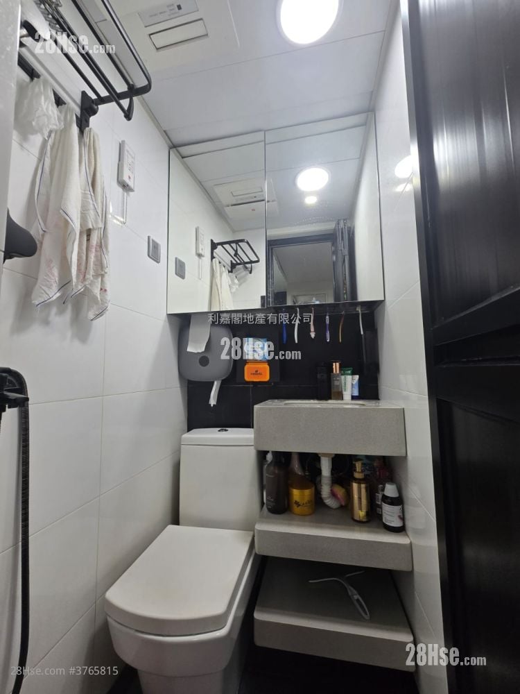 Folkland Mansion Sell 3 Bedrooms , 1 Bathroom 230 ft²