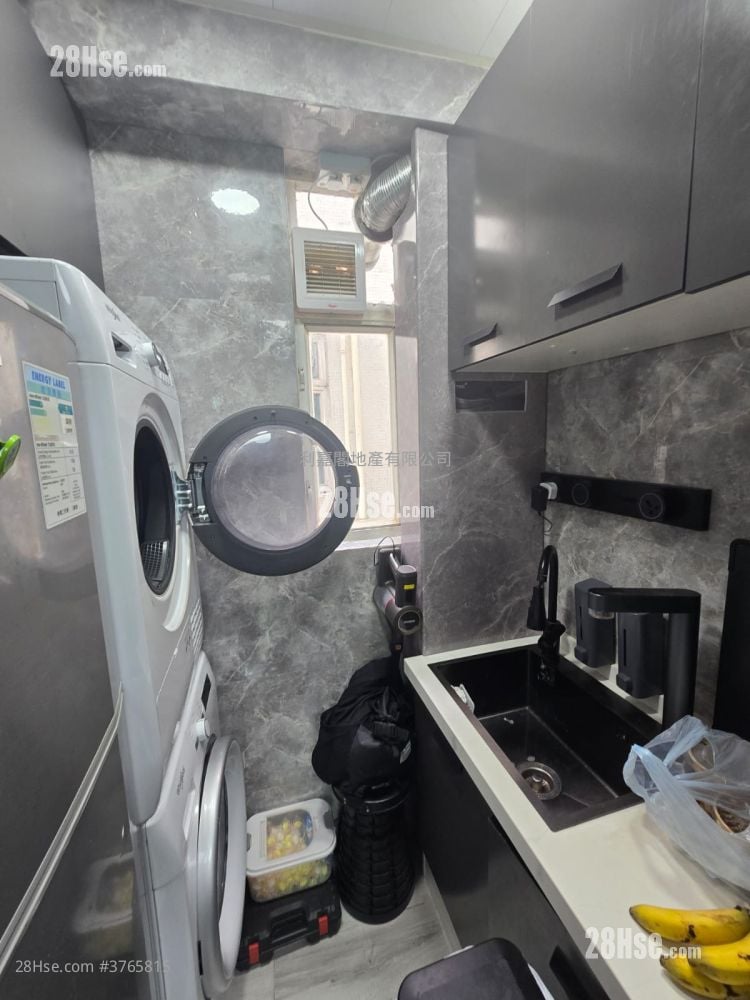 Folkland Mansion Sell 3 Bedrooms , 1 Bathroom 230 ft²