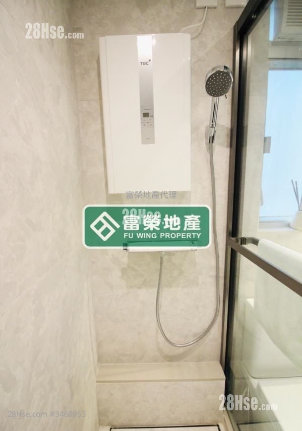 Jennys Court Sell 1 Bedroom , 1 Bathroom 332 ft²