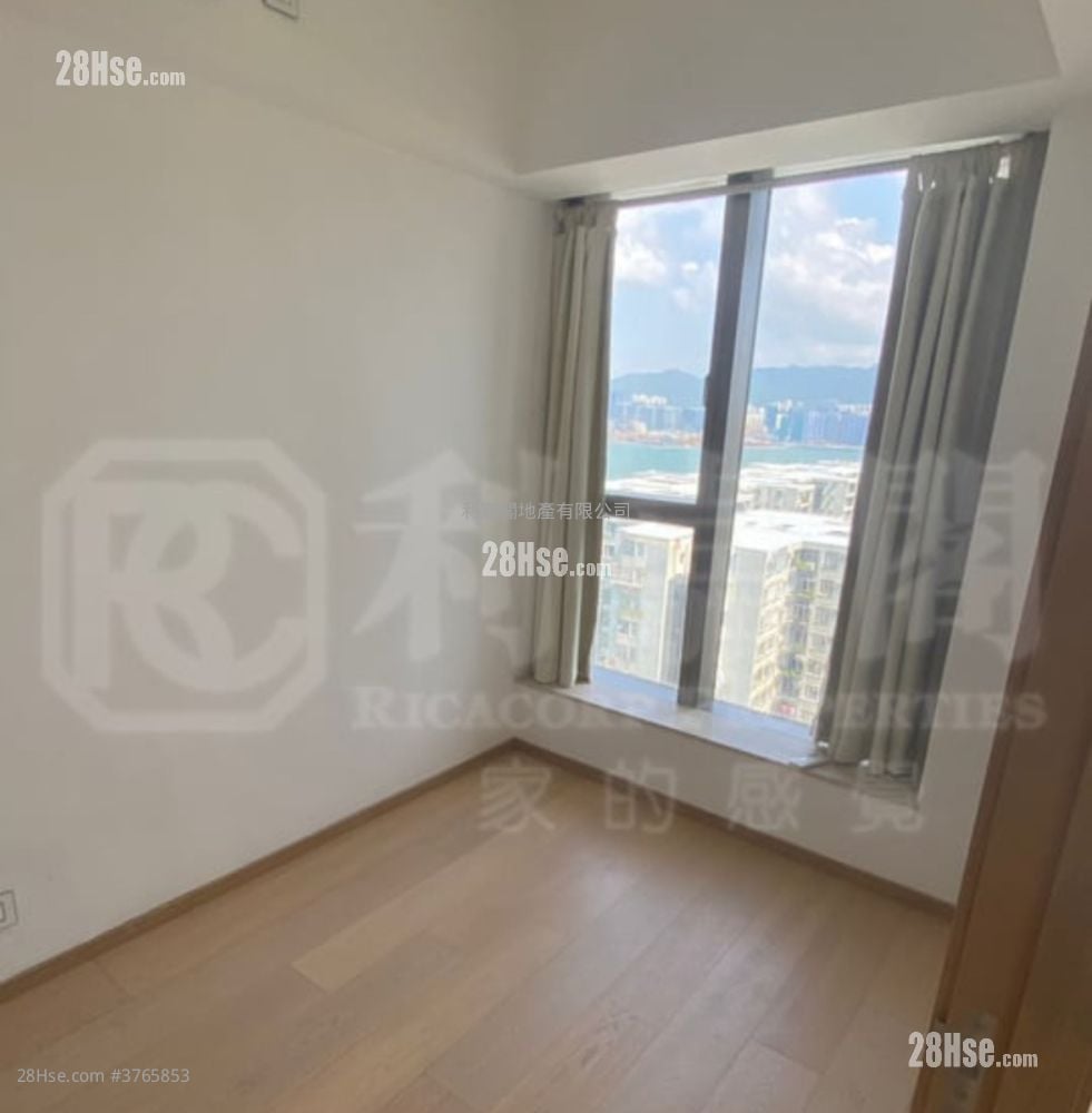 Harbour Glory Sell 2 Bedrooms 533 ft²