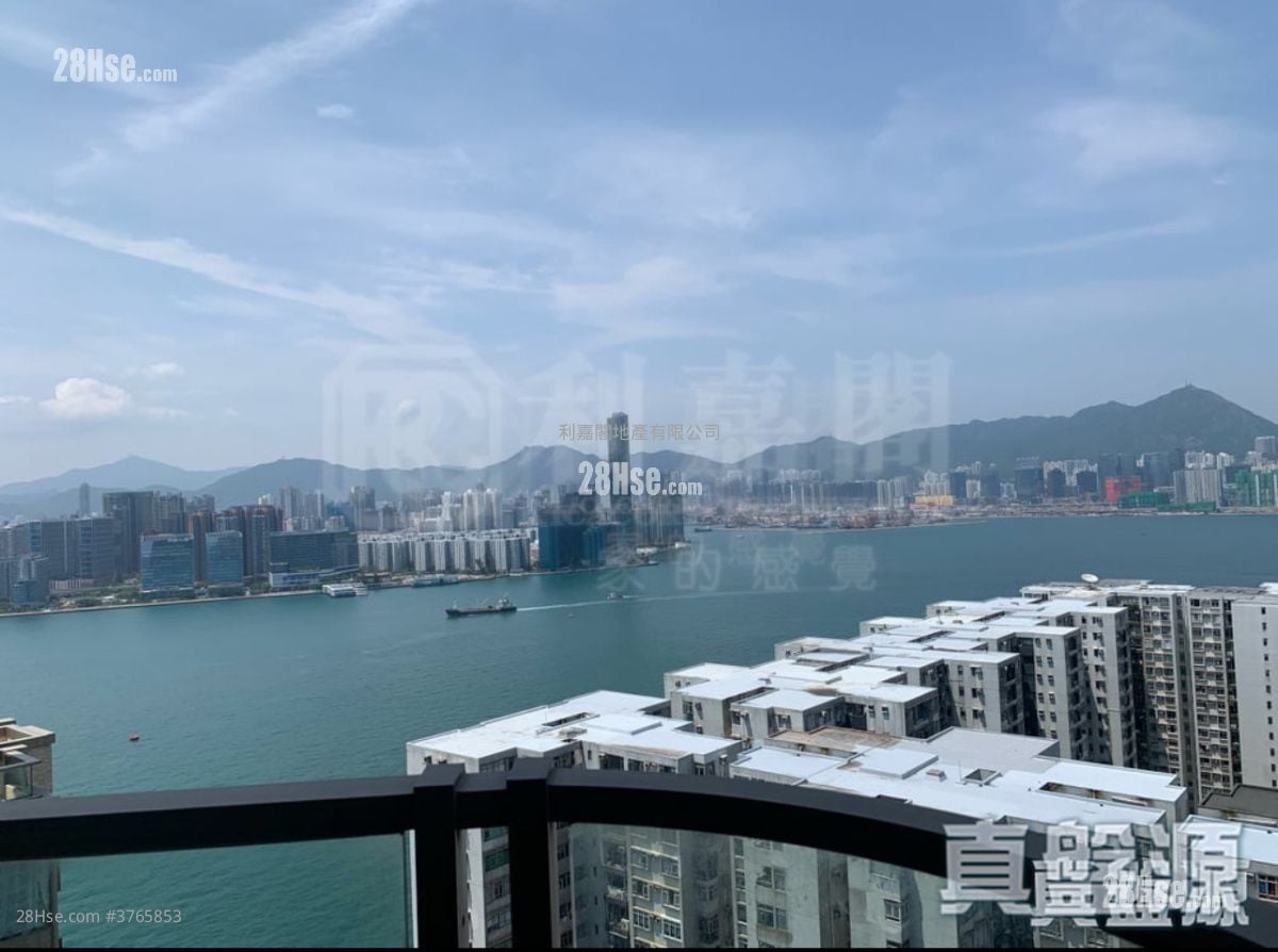 Harbour Glory Sell 2 Bedrooms 533 ft²