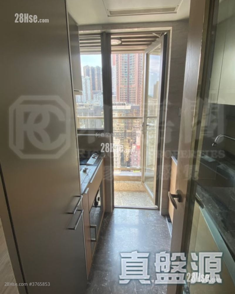 Harbour Glory Sell 2 Bedrooms 533 ft²