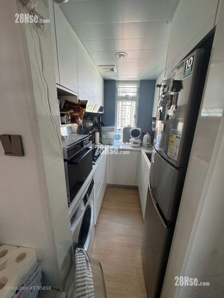 富辉花园 售盘 2 房 , 1 浴室 477 平方尺