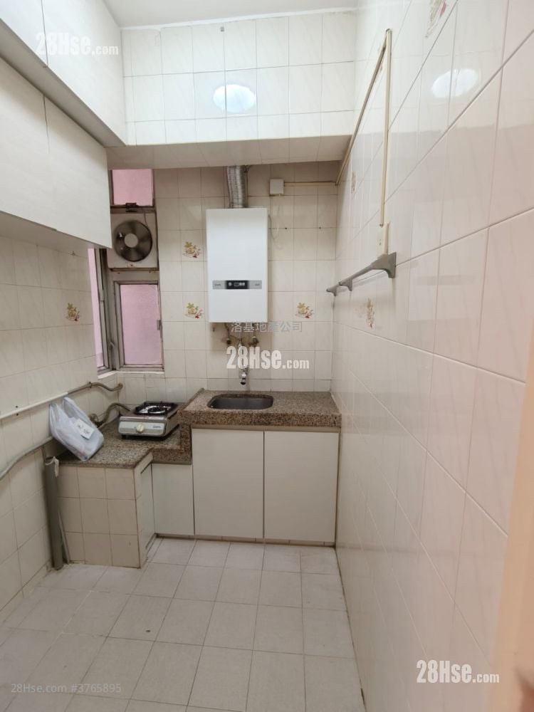 Jade Field Garden Sell 2 Bedrooms , 1 Bathroom 346 ft²