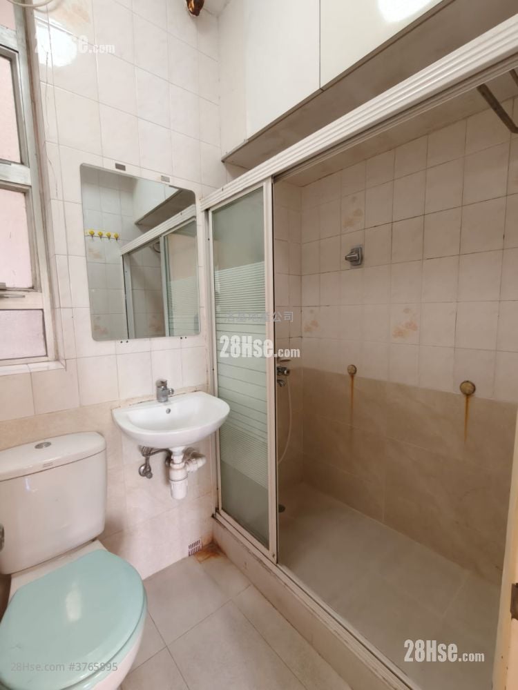 Jade Field Garden Sell 2 Bedrooms , 1 Bathroom 346 ft²