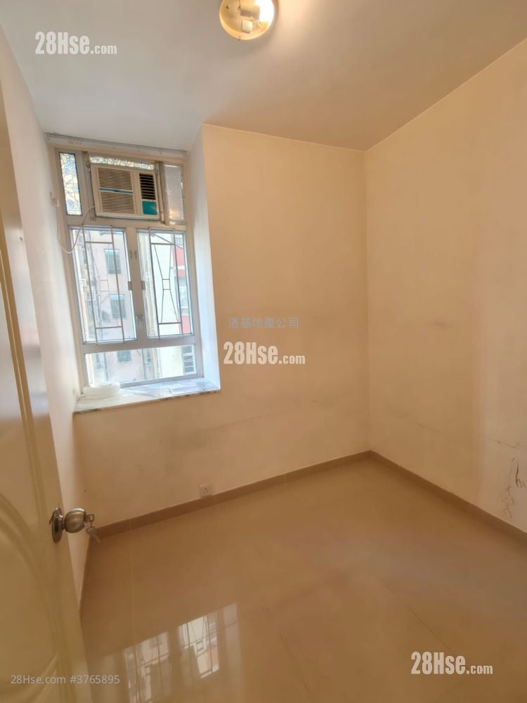 Jade Field Garden Sell 2 Bedrooms , 1 Bathroom 346 ft²