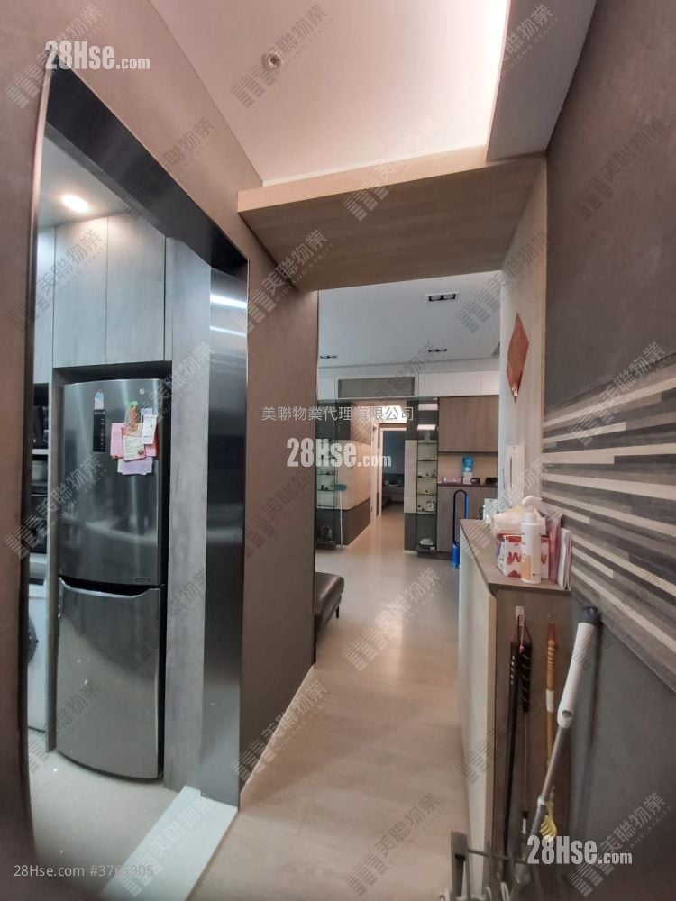 领都 售盘 3 房 , 2 浴室 805 平方尺