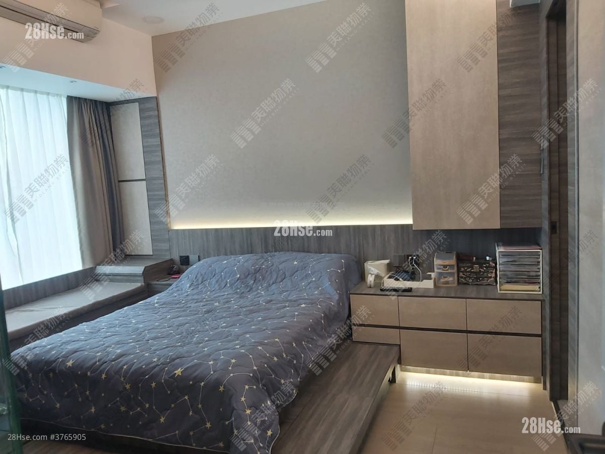 领都 售盘 3 房 , 2 浴室 805 平方尺