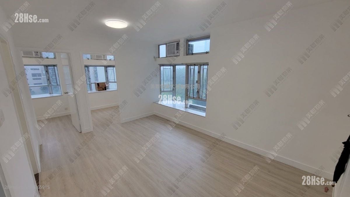 Riviera Gardens Sell 2 Bedrooms 422 ft²