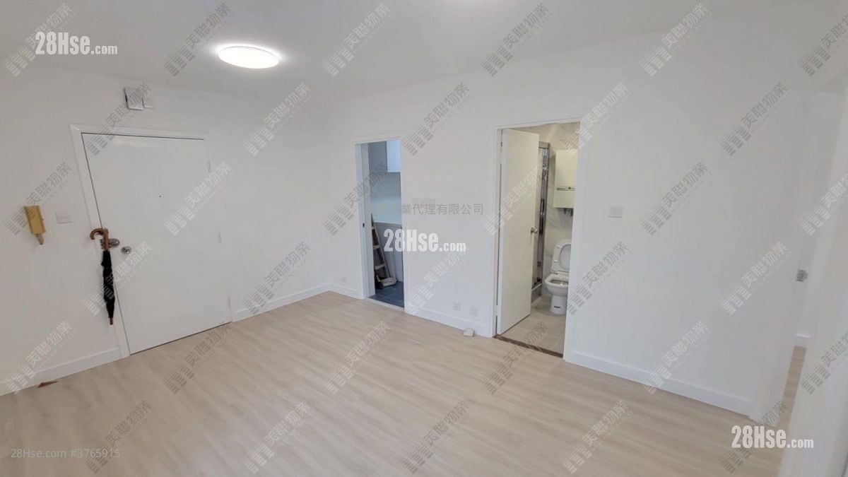 Riviera Gardens Sell 2 Bedrooms 422 ft²