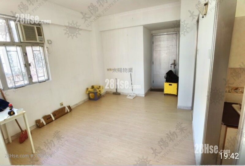 Whampoa Estate Sell 2 Bedrooms 356 ft²