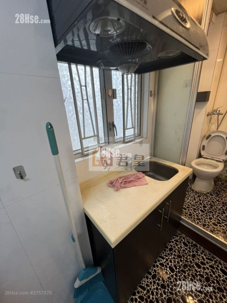 華美樓 租盤 開放式間隔 , 1 浴室 120 平方呎