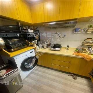 Marbella Sell 3 Bedrooms , 2 Bathrooms 735 ft²