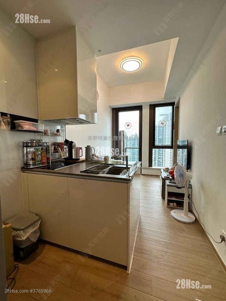 Lp6 Sell 1 Bedroom , 1 Bathroom 305 ft²