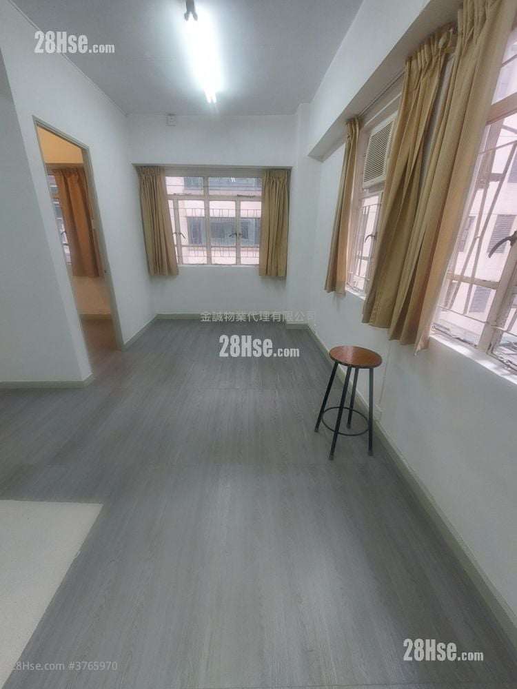 Wo On Building Sell 1 Bedroom , 1 Bathroom 333 ft²