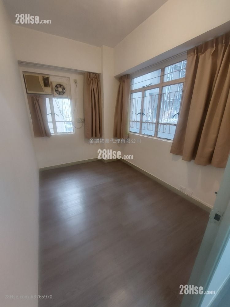 Wo On Building Sell 1 Bedroom , 1 Bathroom 333 ft²