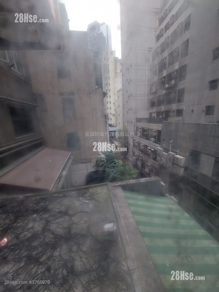 Wo On Building Sell 1 Bedroom , 1 Bathroom 333 ft²