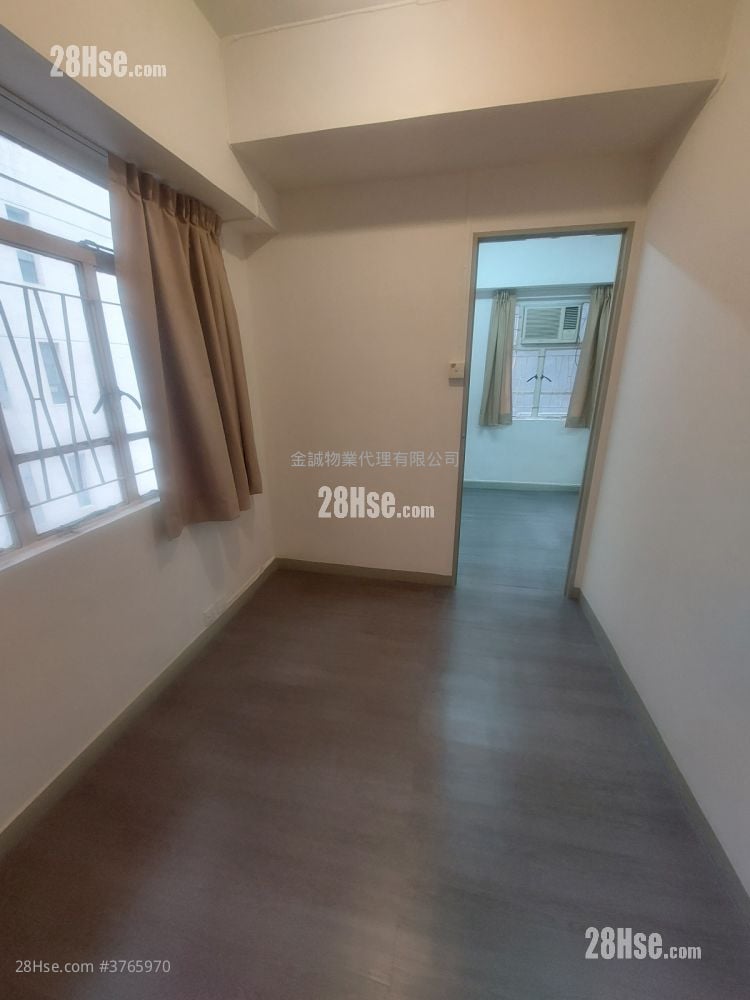 Wo On Building Sell 1 Bedroom , 1 Bathroom 333 ft²