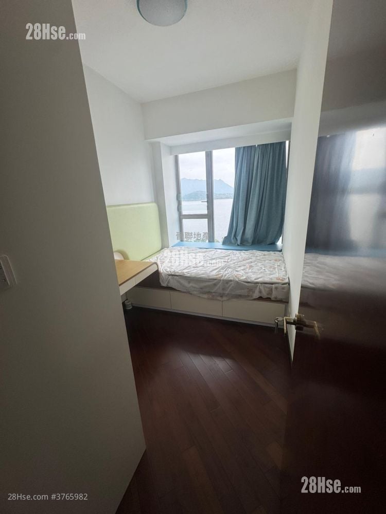 Mayfair By The Sea Rental 4 Bedrooms , 3 Bathrooms 1,419 ft²