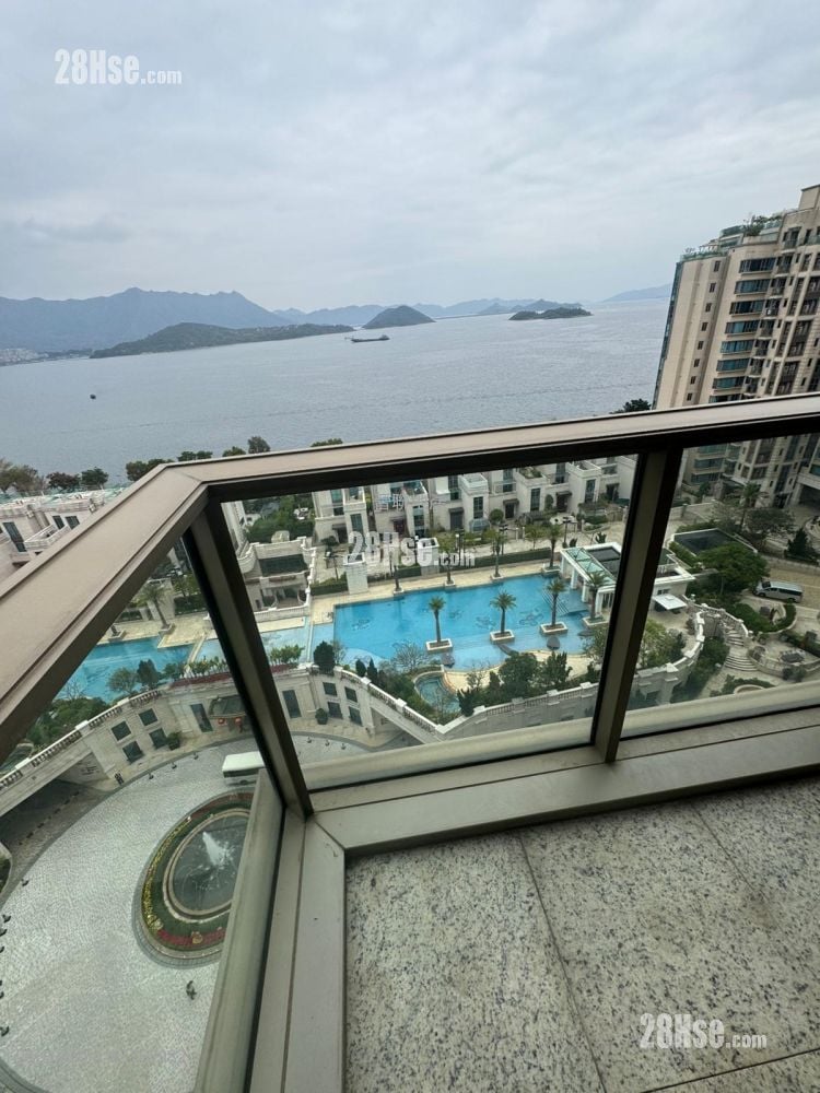 Mayfair By The Sea Rental 4 Bedrooms , 3 Bathrooms 1,419 ft²