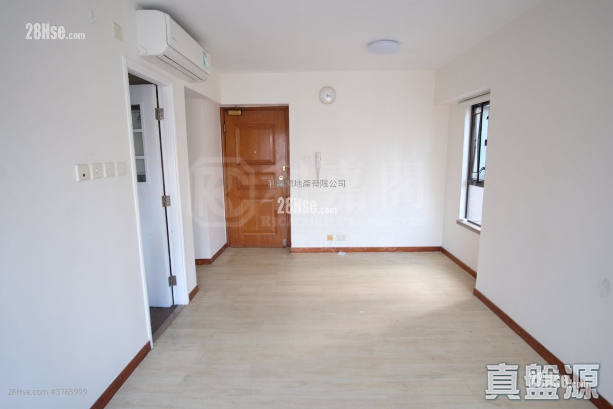 翰庭轩 售盘 3 房 681 平方尺