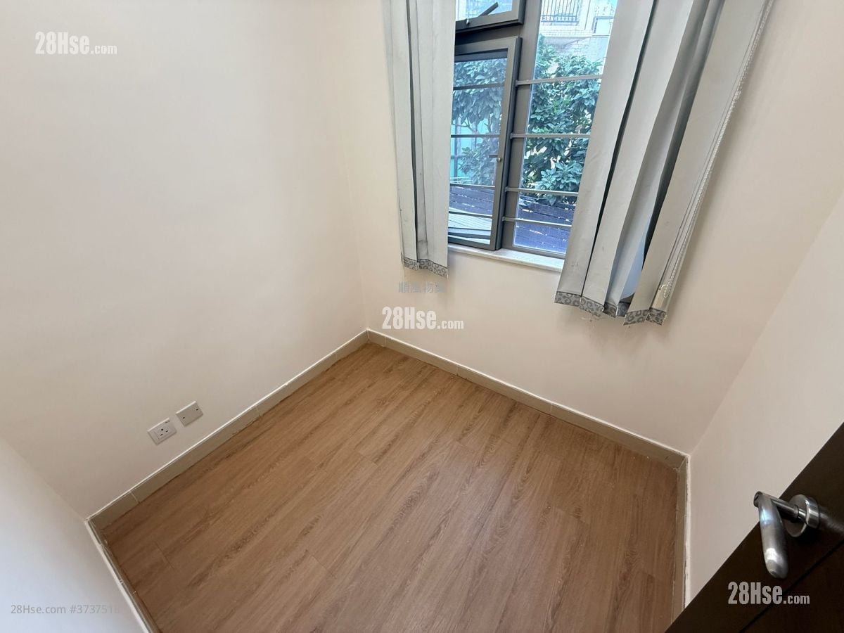 Village Sell 3 Bedrooms , 2 Bathrooms 700 ft²