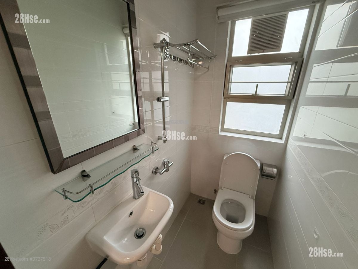 Village Sell 3 Bedrooms , 2 Bathrooms 700 ft²