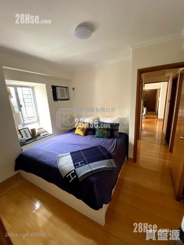 荷李活华庭 售盘 3 房 756 平方尺