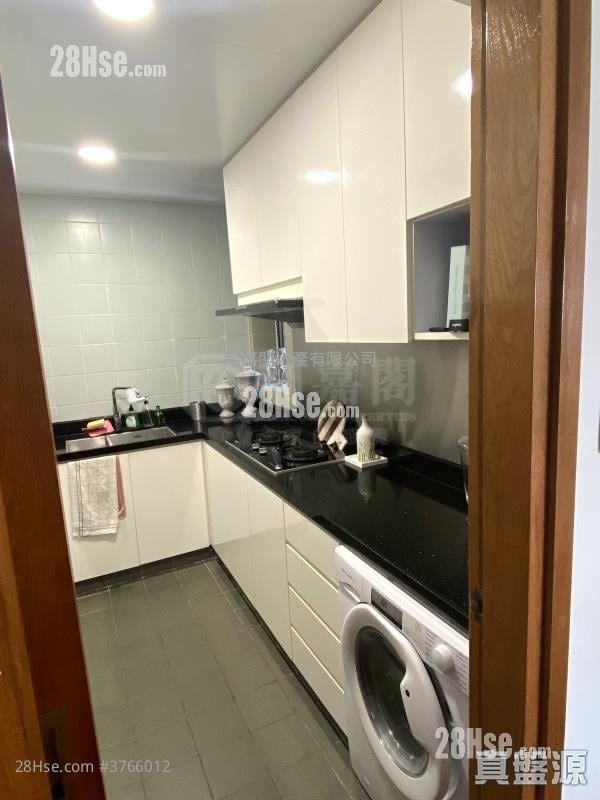 荷李活华庭 售盘 3 房 756 平方尺