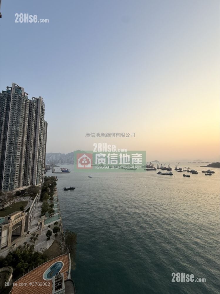 Hampton Place Sell 2 Bedrooms , 1 Bathroom 429 ft²