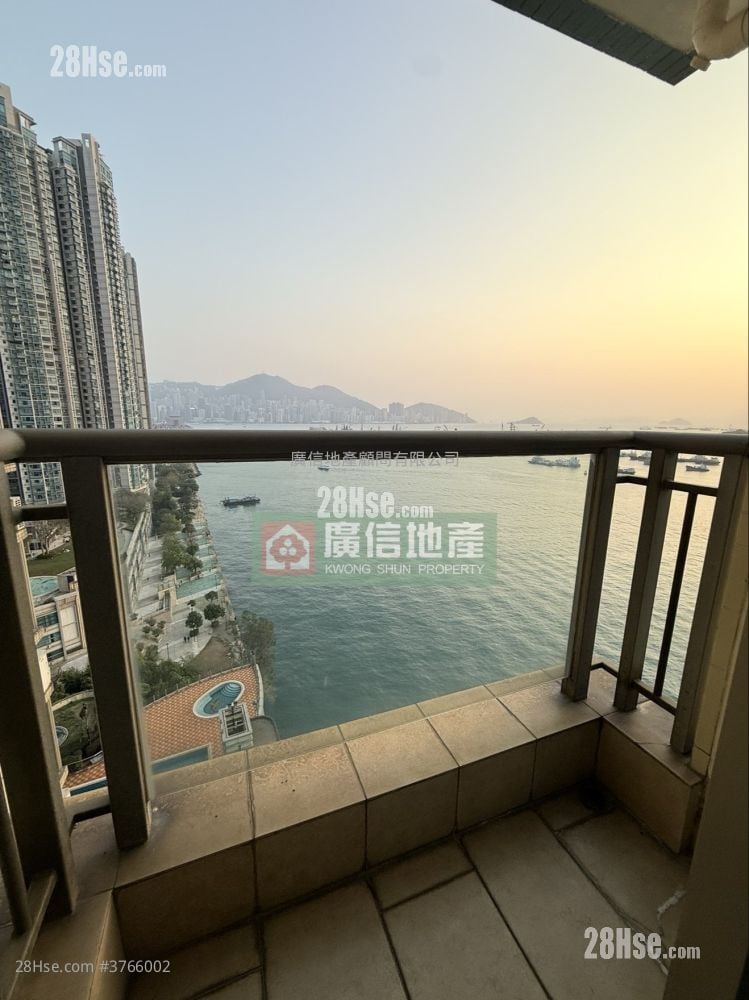 Hampton Place Sell 2 Bedrooms , 1 Bathroom 429 ft²