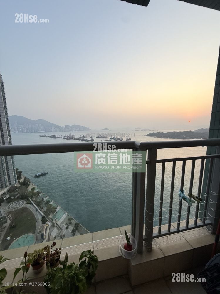 Hampton Place Sell 2 Bedrooms , 1 Bathroom 476 ft²