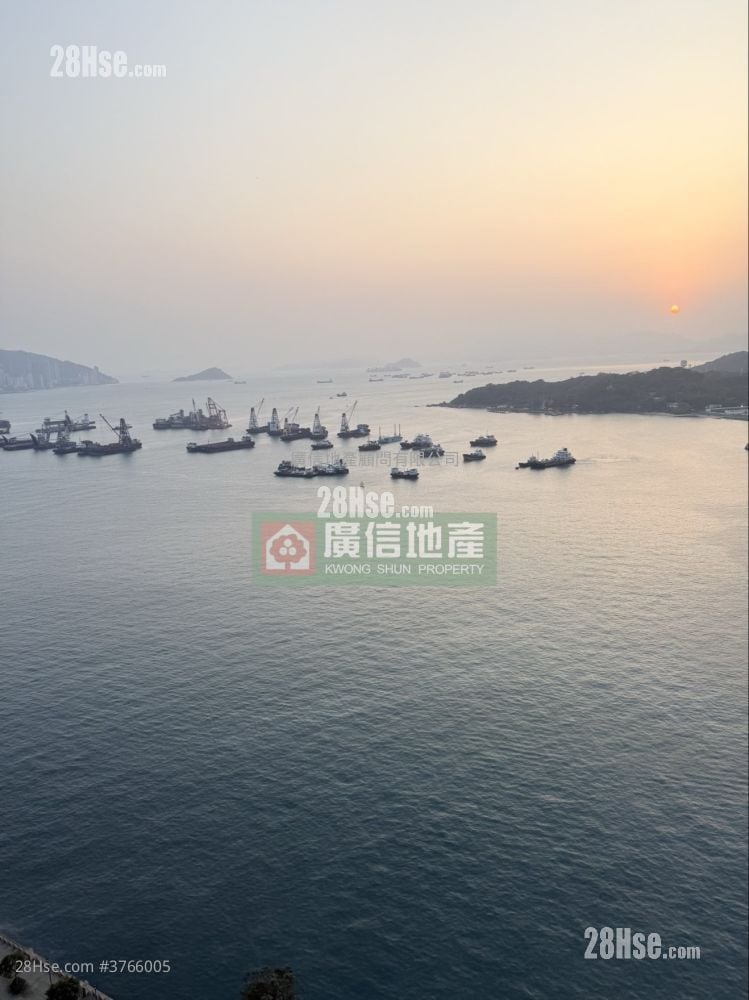 Hampton Place Sell 2 Bedrooms , 1 Bathroom 476 ft²