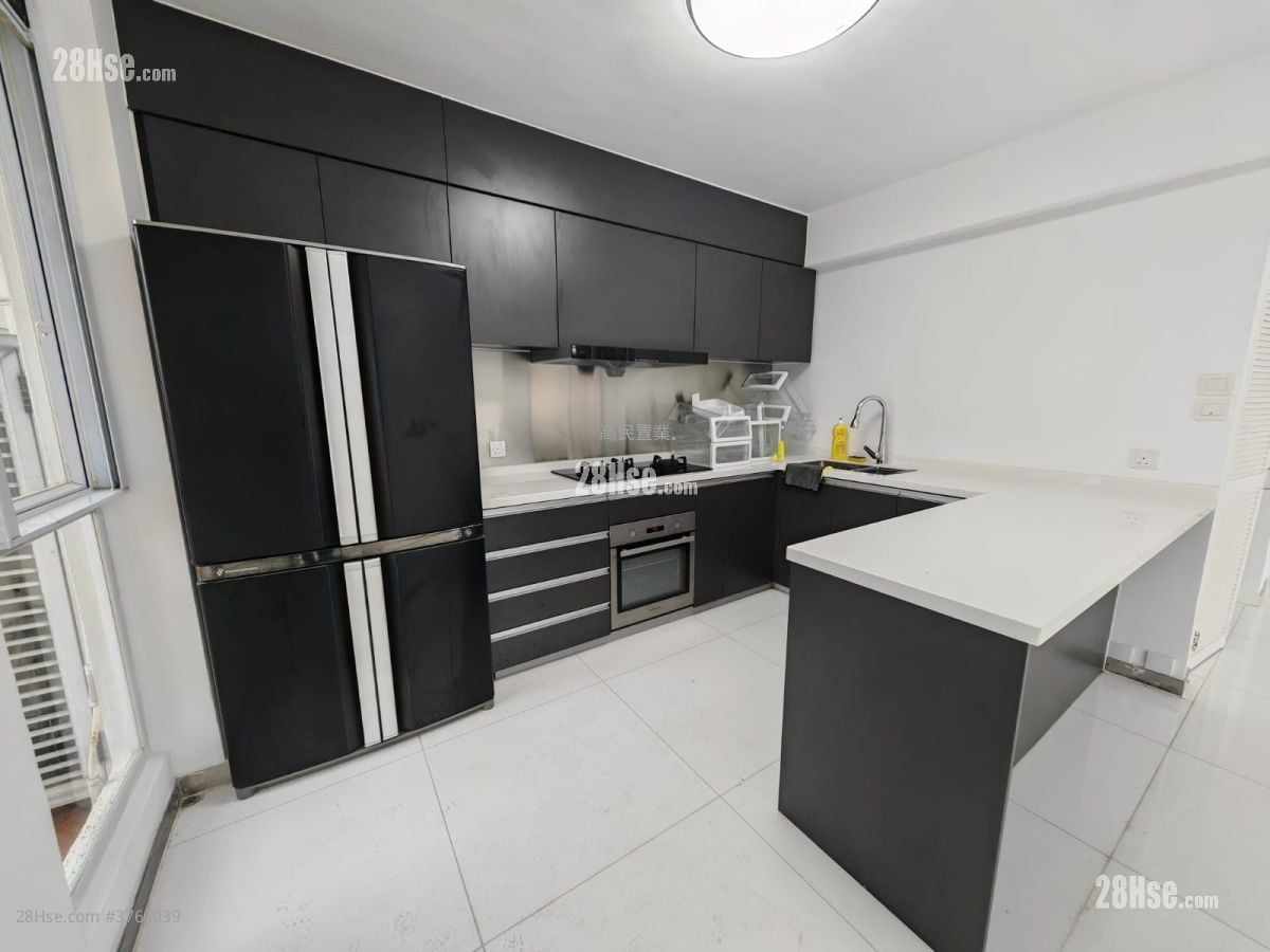 柏丽湾别墅 租盘 4 房 1,650 平方尺