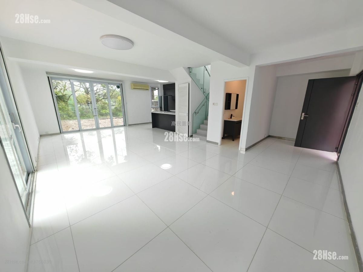 柏丽湾别墅 租盘 4 房 1,650 平方尺