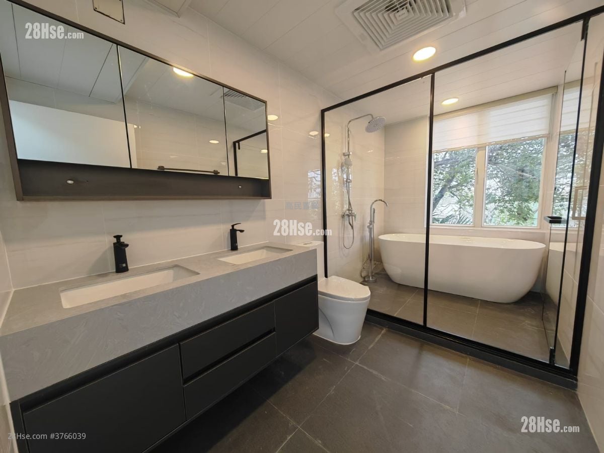 柏丽湾别墅 租盘 4 房 1,650 平方尺