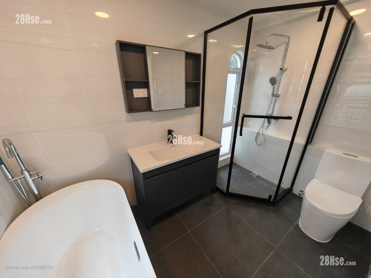 柏丽湾别墅 租盘 4 房 1,650 平方尺