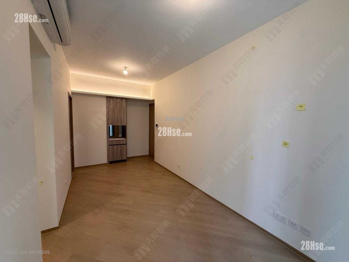 Villa Garda I Sell 3 Bedrooms 721 ft²