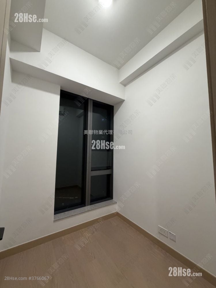 Park Seasons 售盘 2 房 , 1 浴室 453 平方尺