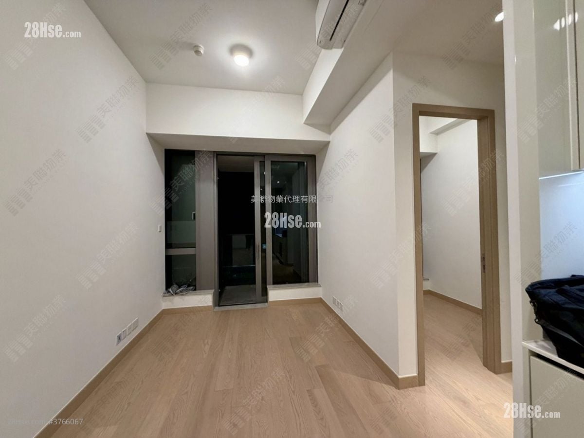 Park Seasons 售盘 2 房 , 1 浴室 453 平方尺