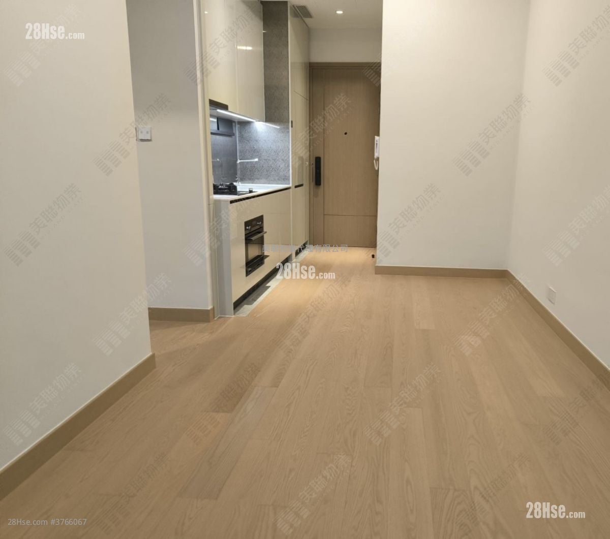 Park Seasons 售盘 2 房 , 1 浴室 453 平方尺