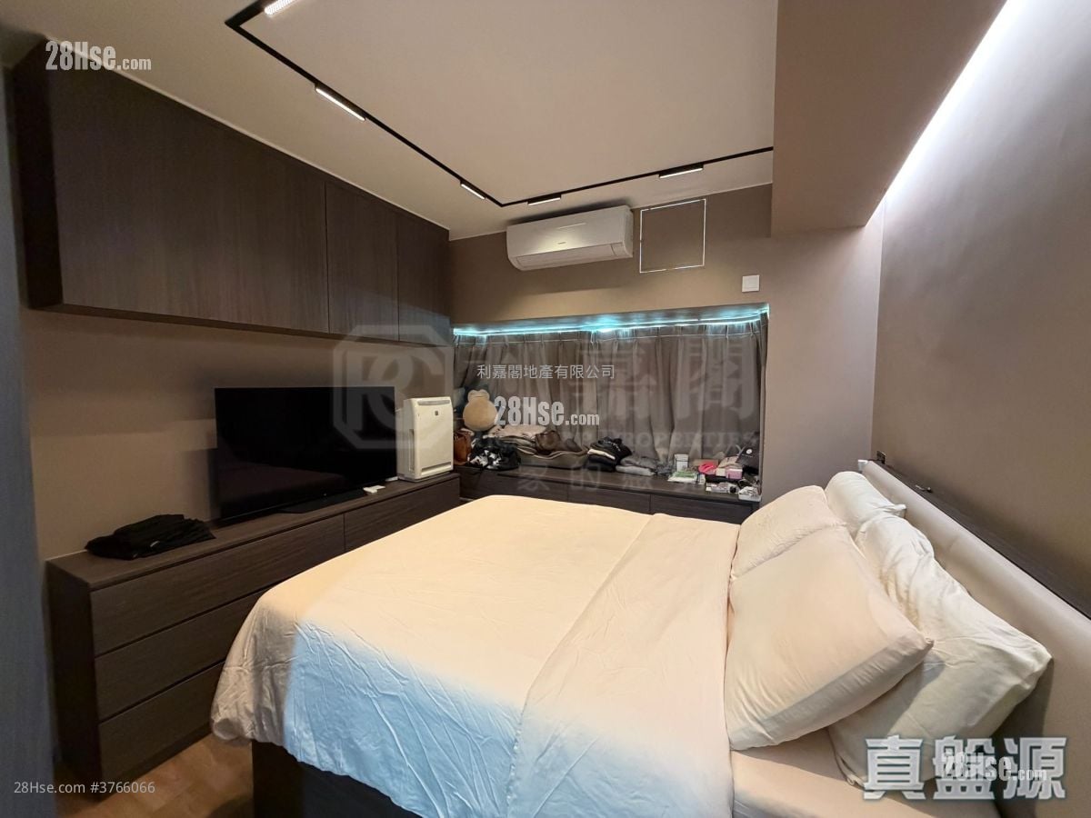 蔚蓝湾畔 售盘 2 房 , 2 浴室 745 平方尺