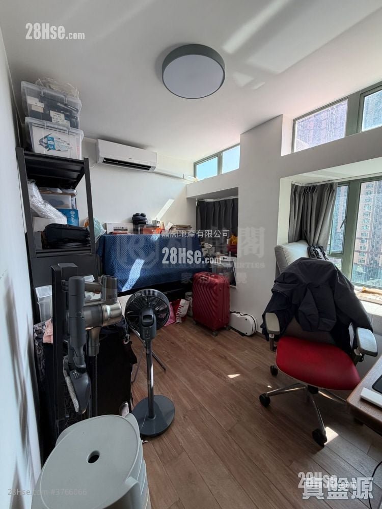 蔚蓝湾畔 售盘 2 房 , 2 浴室 745 平方尺