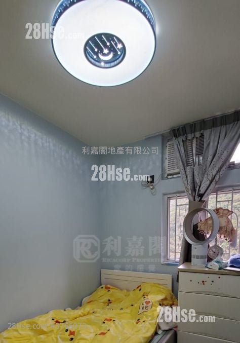 Ying Ming Court Sell 3 Bedrooms 554 ft²